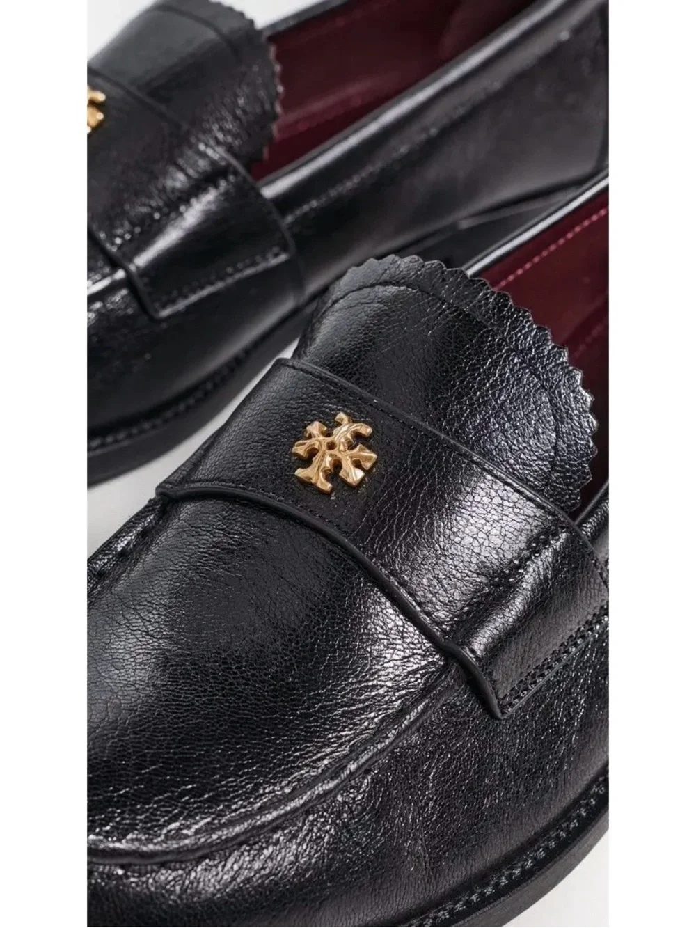 TORY BURCH Classic Loafers Black Leather Gold Double T 6.5